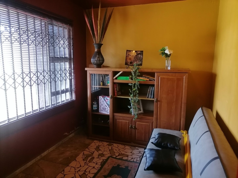 3 Bedroom Property for Sale in Protea Glen Gauteng