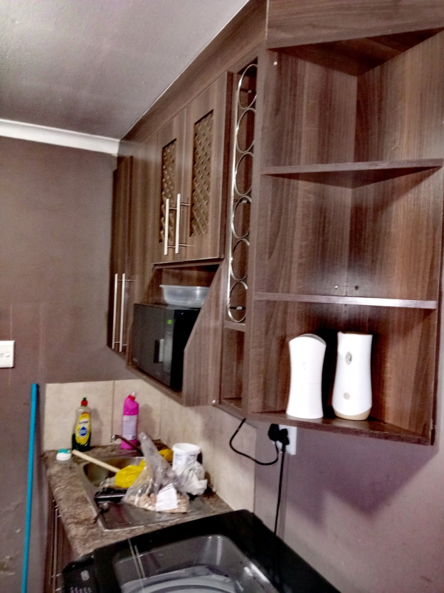 2 Bedroom Property for Sale in Fleurhof Gauteng