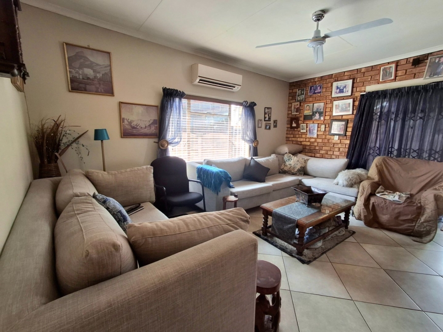 4 Bedroom Property for Sale in Sinoville Gauteng