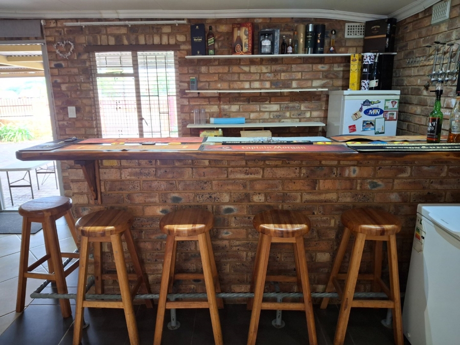 4 Bedroom Property for Sale in Sinoville Gauteng