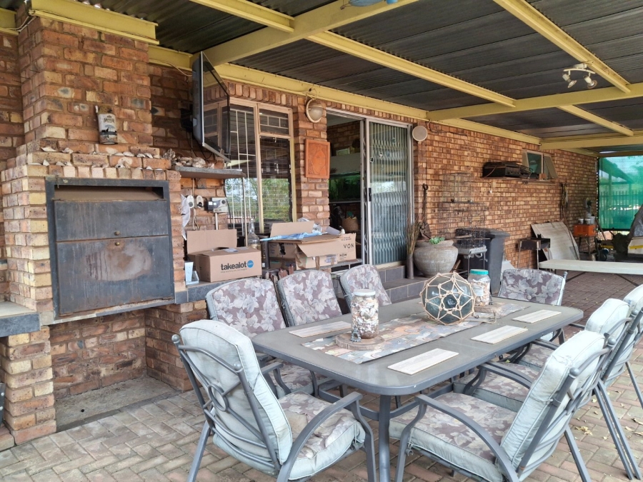 4 Bedroom Property for Sale in Sinoville Gauteng