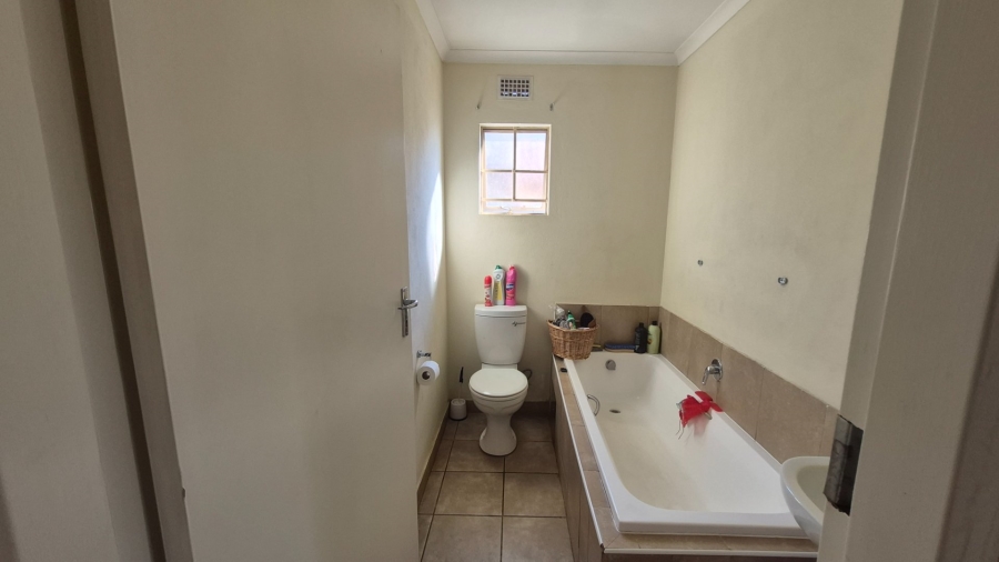 3 Bedroom Property for Sale in Sky City Gauteng