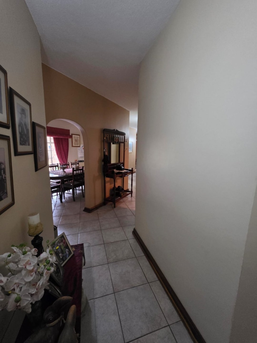 6 Bedroom Property for Sale in Pretoria North Gauteng