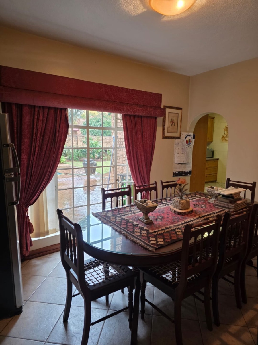 6 Bedroom Property for Sale in Pretoria North Gauteng