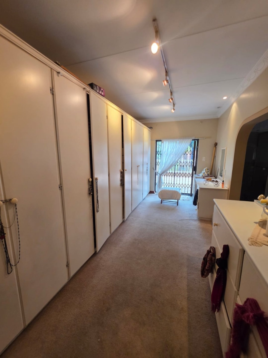 6 Bedroom Property for Sale in Pretoria North Gauteng
