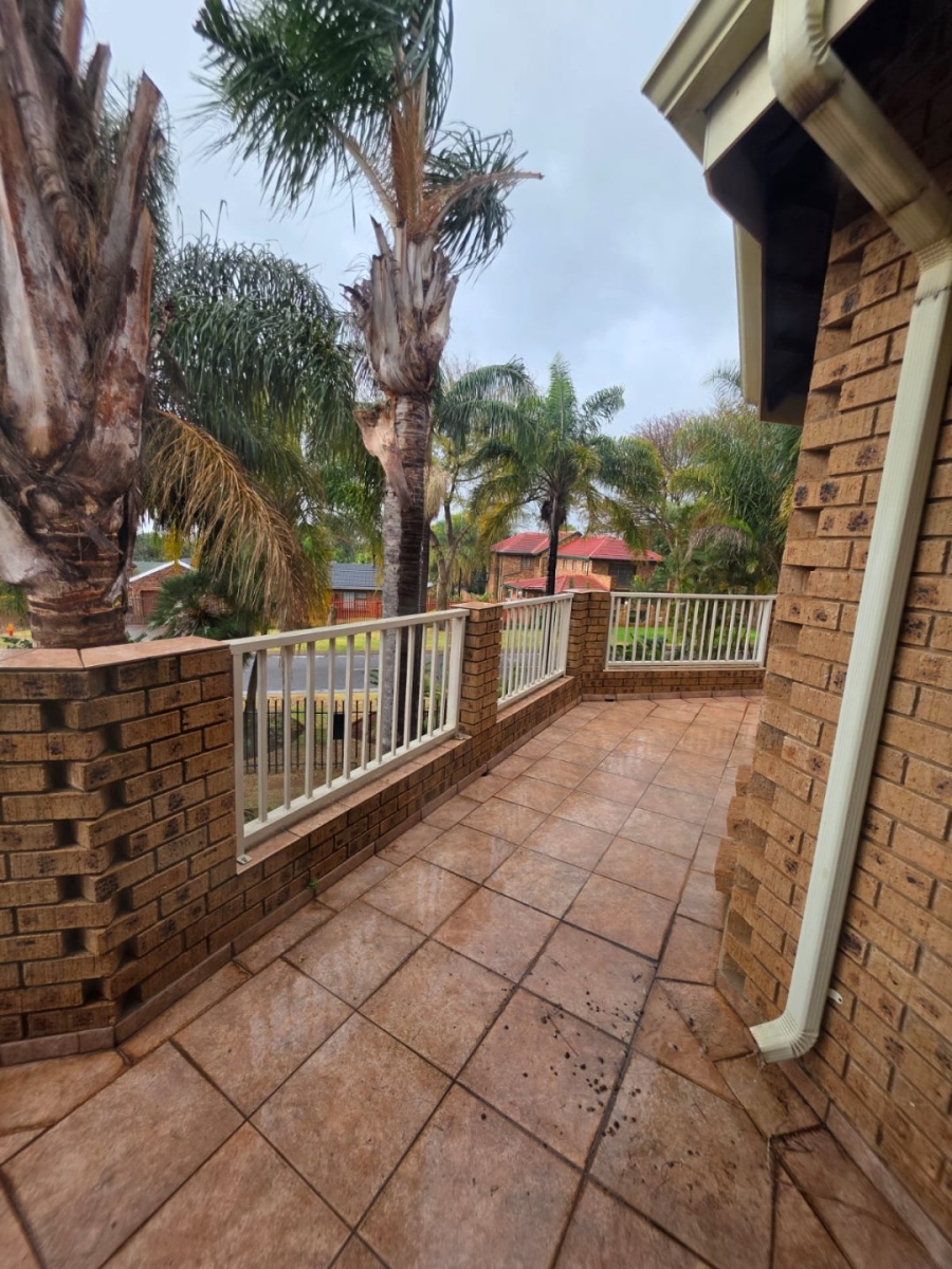 6 Bedroom Property for Sale in Pretoria North Gauteng