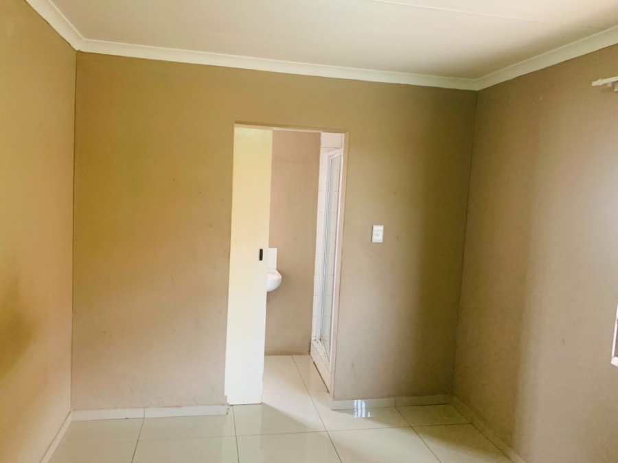 3 Bedroom Property for Sale in Windmill Park Gauteng