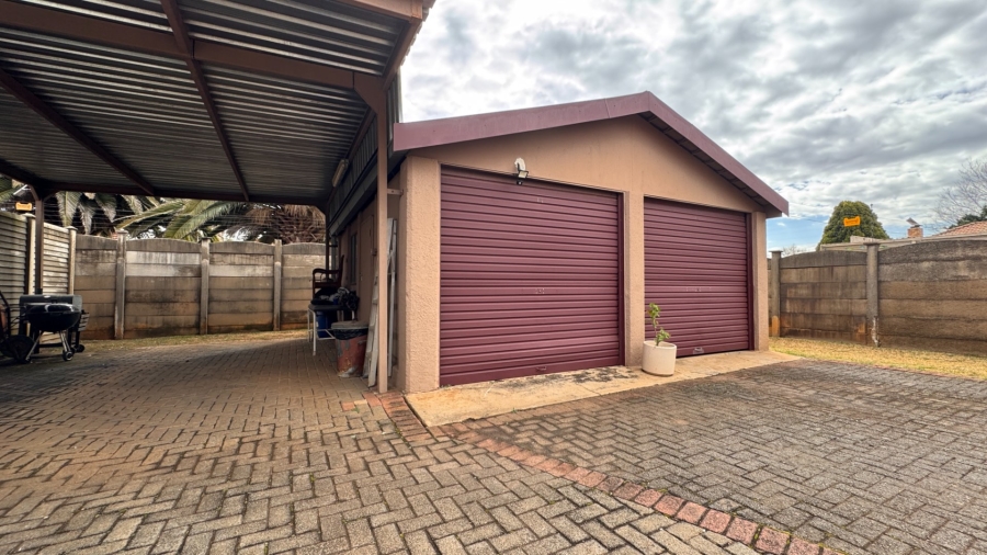 3 Bedroom Property for Sale in Risiville Gauteng
