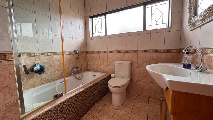 3 Bedroom Property for Sale in Risiville Gauteng
