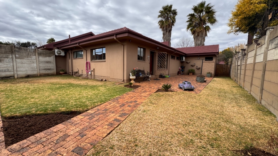 3 Bedroom Property for Sale in Risiville Gauteng