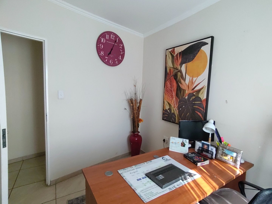 4 Bedroom Property for Sale in Magaliesberg Country Estate Gauteng