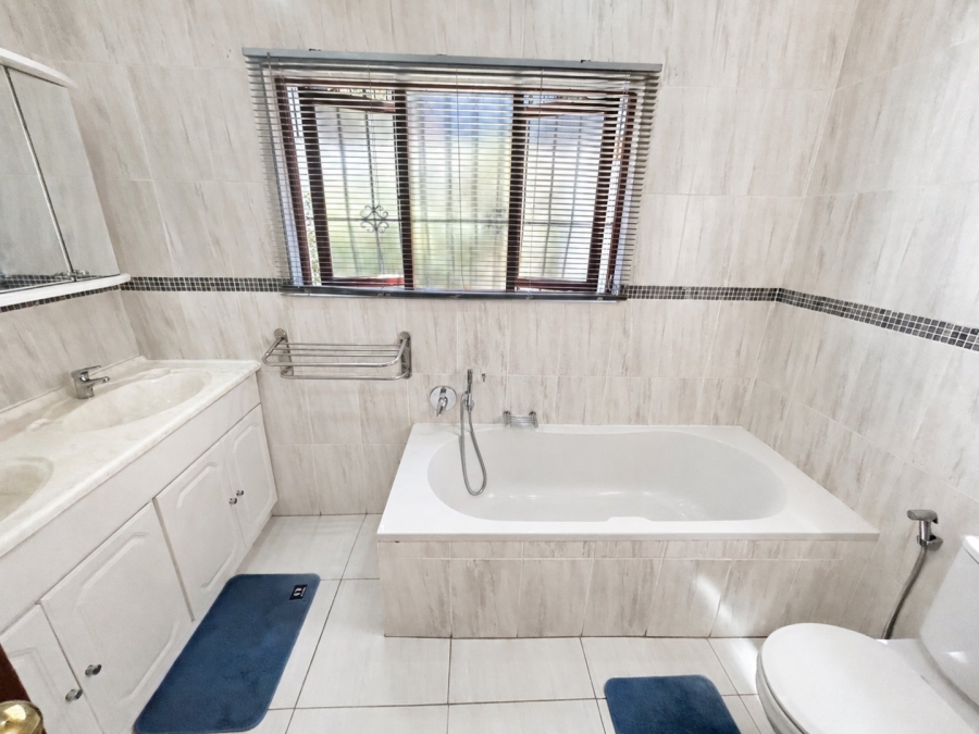 5 Bedroom Property for Sale in Northcliff Gauteng
