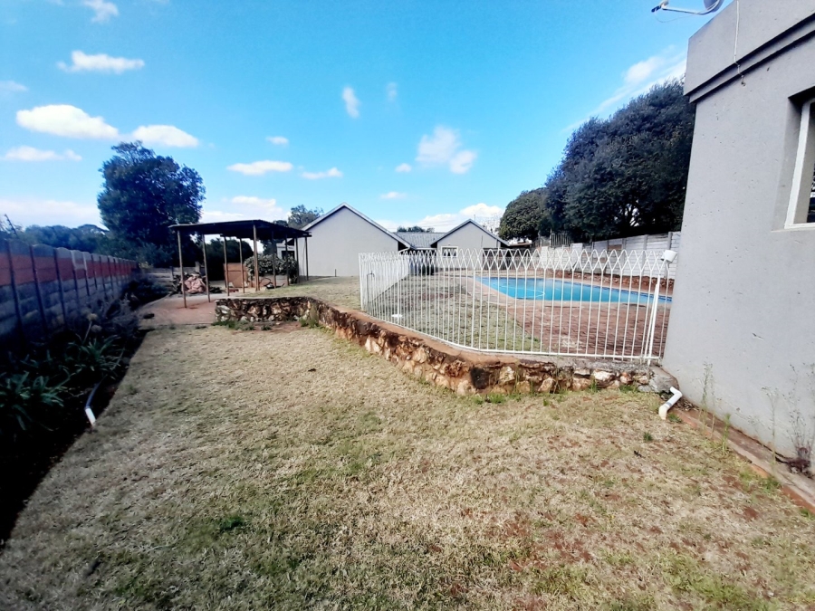 4 Bedroom Property for Sale in Eldoraigne Gauteng