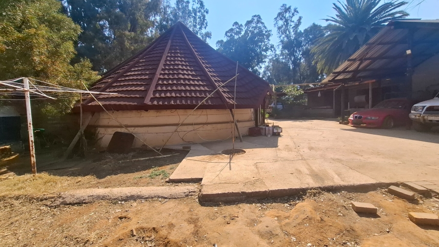 13 Bedroom Property for Sale in Tenacre A H Gauteng