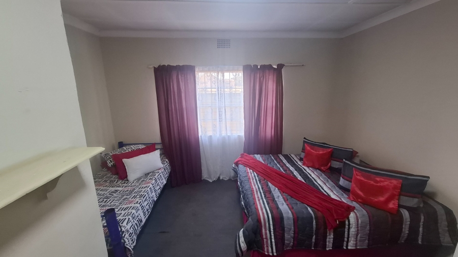 13 Bedroom Property for Sale in Tenacre A H Gauteng