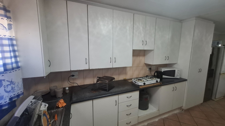 13 Bedroom Property for Sale in Tenacre A H Gauteng
