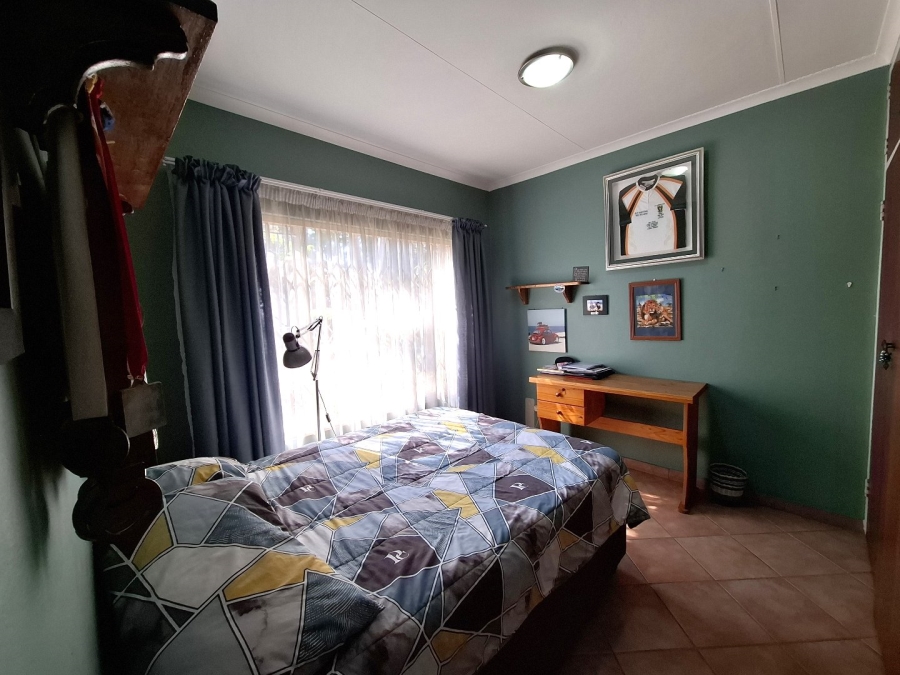 4 Bedroom Property for Sale in Wierda Park Gauteng