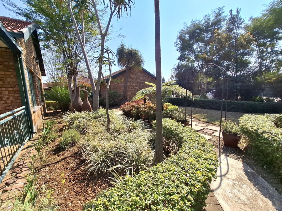 4 Bedroom Property for Sale in Wierda Park Gauteng