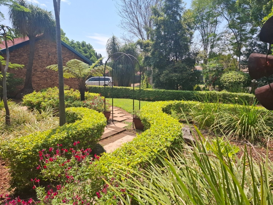 4 Bedroom Property for Sale in Wierda Park Gauteng