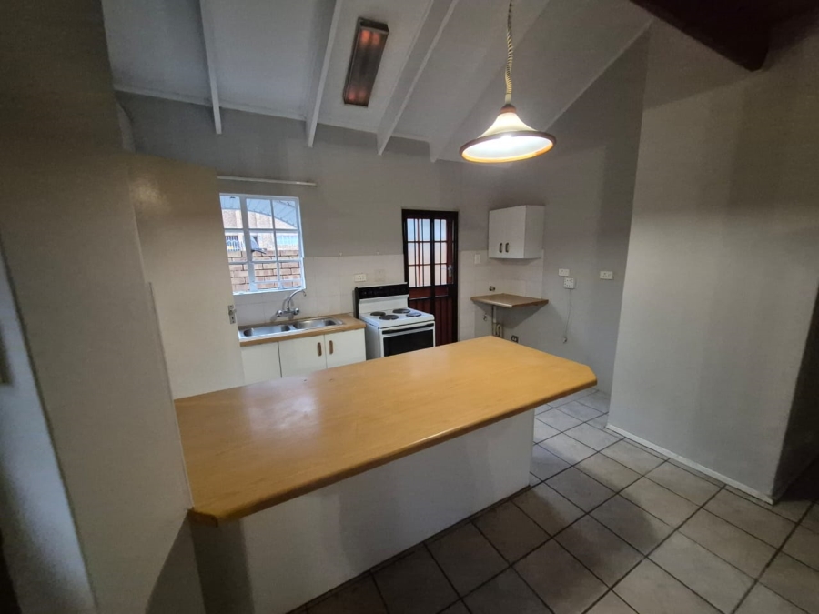 2 Bedroom Property for Sale in Zwartkop Gauteng