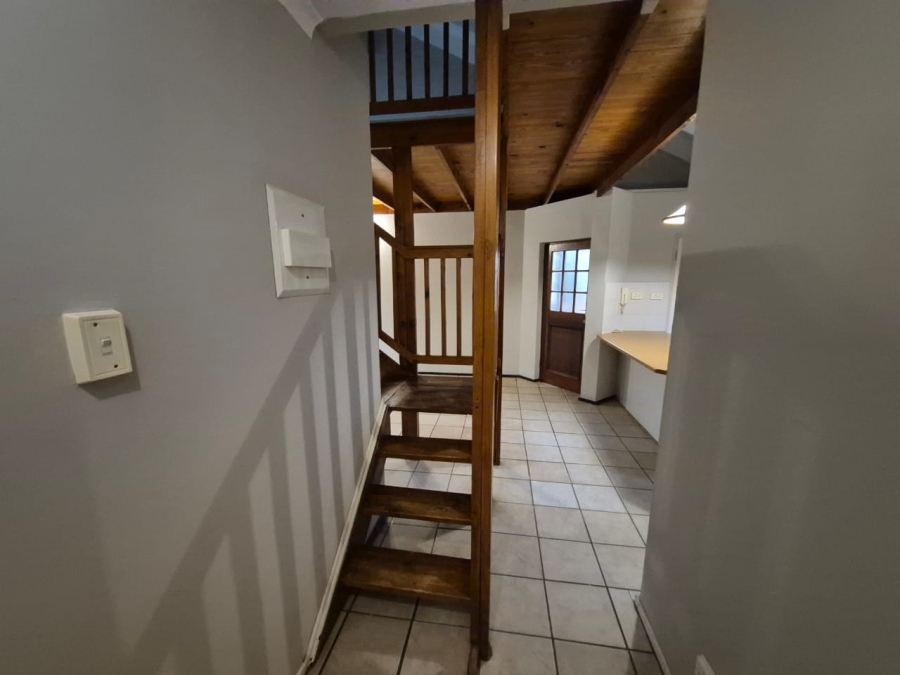 2 Bedroom Property for Sale in Zwartkop Gauteng