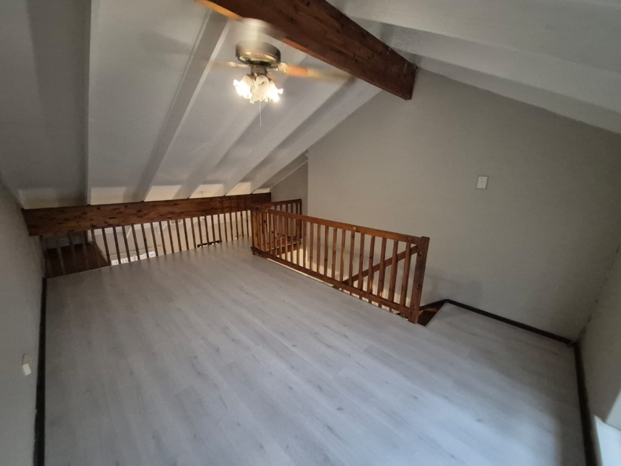 2 Bedroom Property for Sale in Zwartkop Gauteng