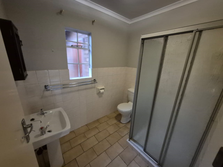 2 Bedroom Property for Sale in Zwartkop Gauteng