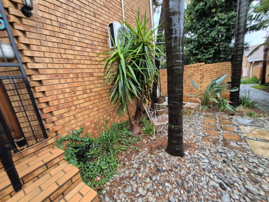2 Bedroom Property for Sale in Zwartkop Gauteng