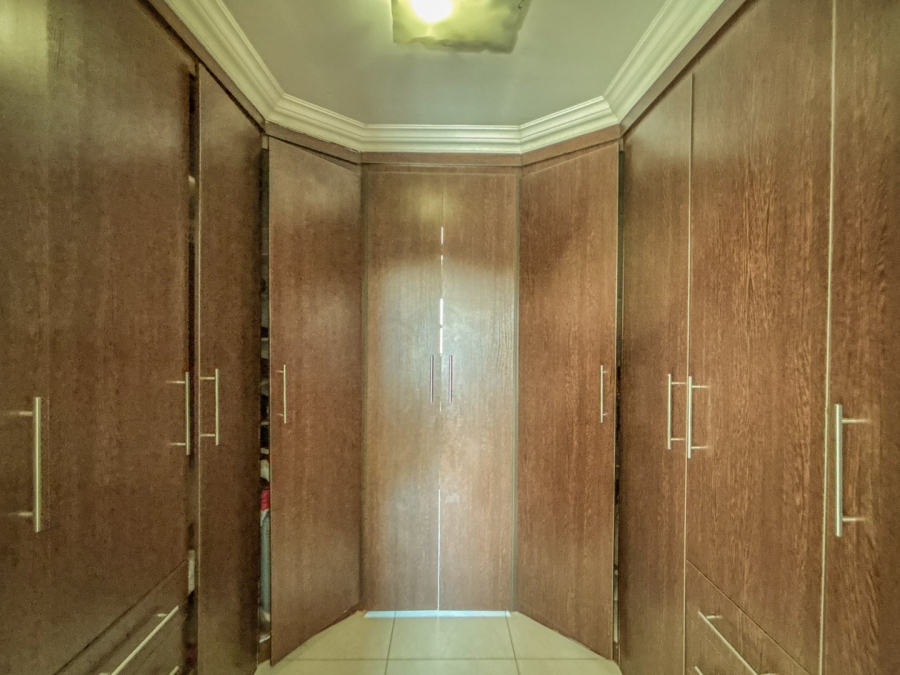 4 Bedroom Property for Sale in Thatchfield Estate Gauteng