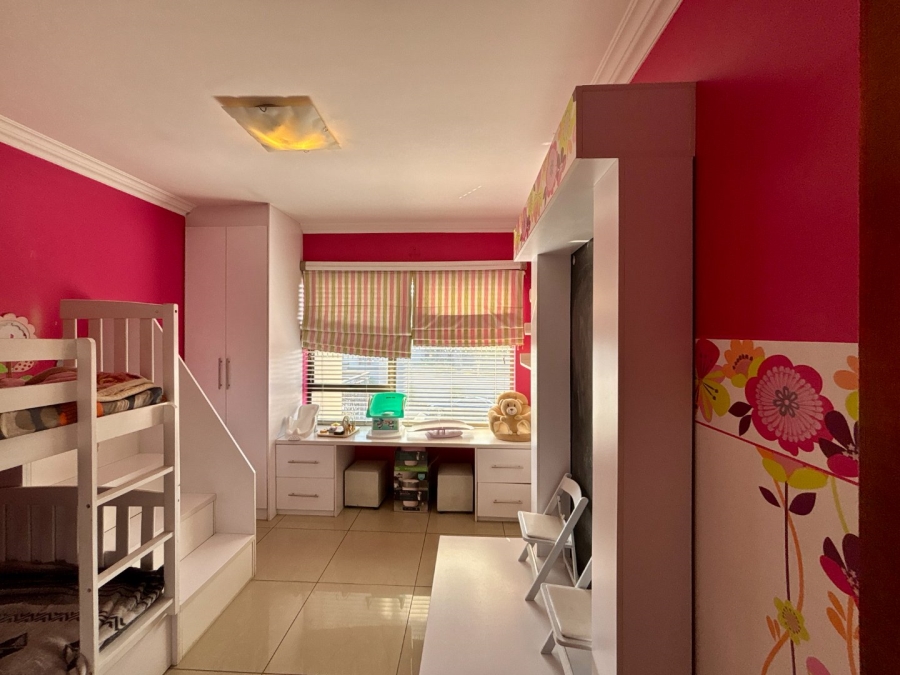 4 Bedroom Property for Sale in Thatchfield Estate Gauteng