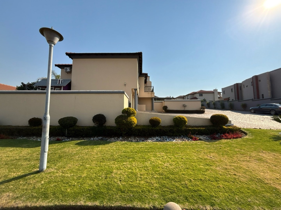 4 Bedroom Property for Sale in Thatchfield Estate Gauteng