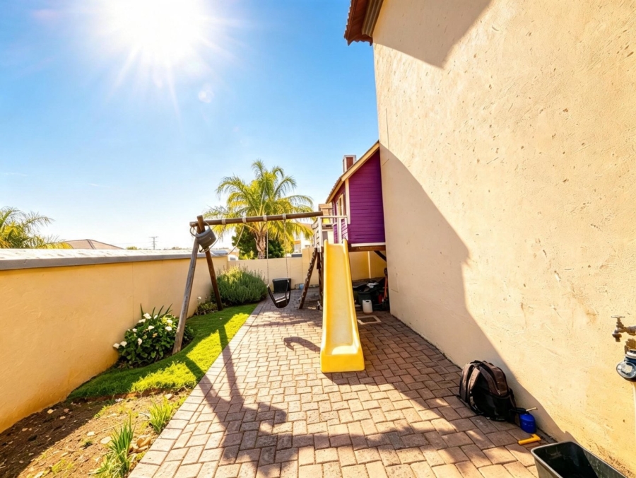 4 Bedroom Property for Sale in Thatchfield Estate Gauteng