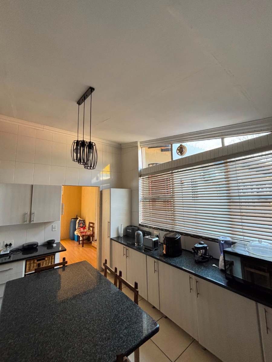 3 Bedroom Property for Sale in Lombardy East Gauteng