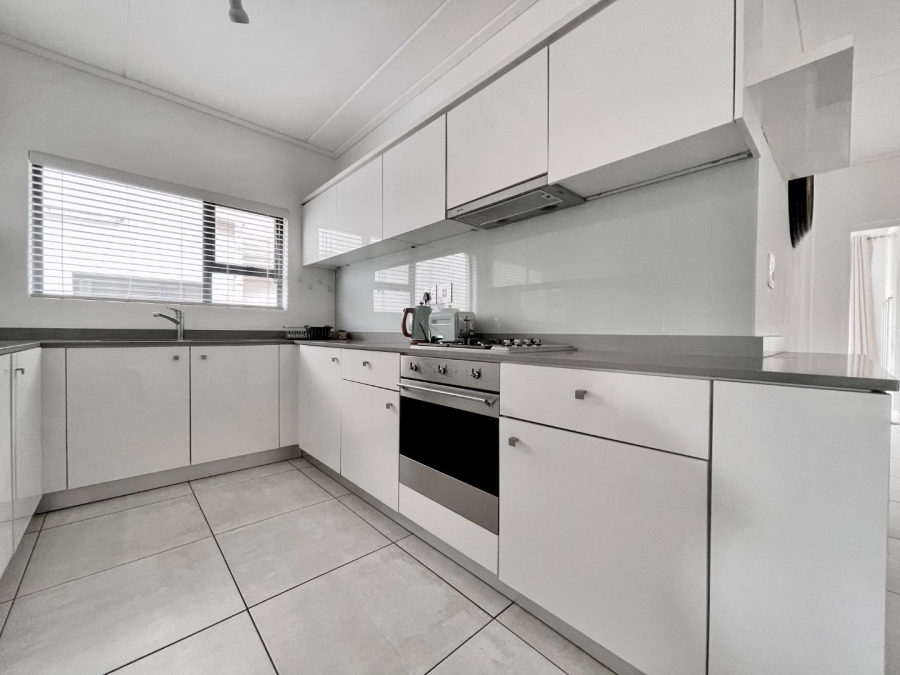 To Let 3 Bedroom Property for Rent in Waterfall Gauteng