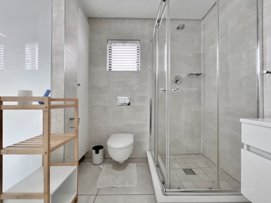 To Let 3 Bedroom Property for Rent in Waterfall Gauteng