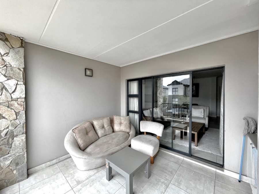 To Let 3 Bedroom Property for Rent in Waterfall Gauteng