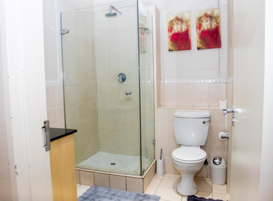 To Let 2 Bedroom Property for Rent in Morningside Manor Gauteng