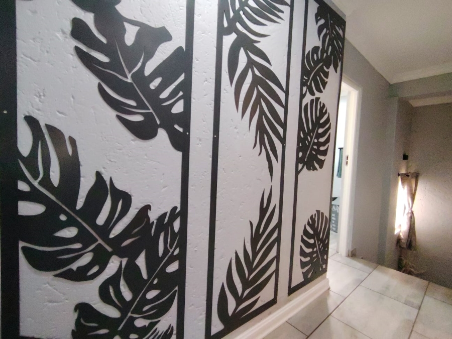 3 Bedroom Property for Sale in Glen Marais Gauteng