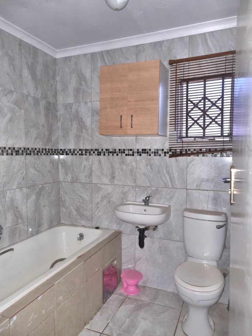 2 Bedroom Property for Sale in Sky City Gauteng