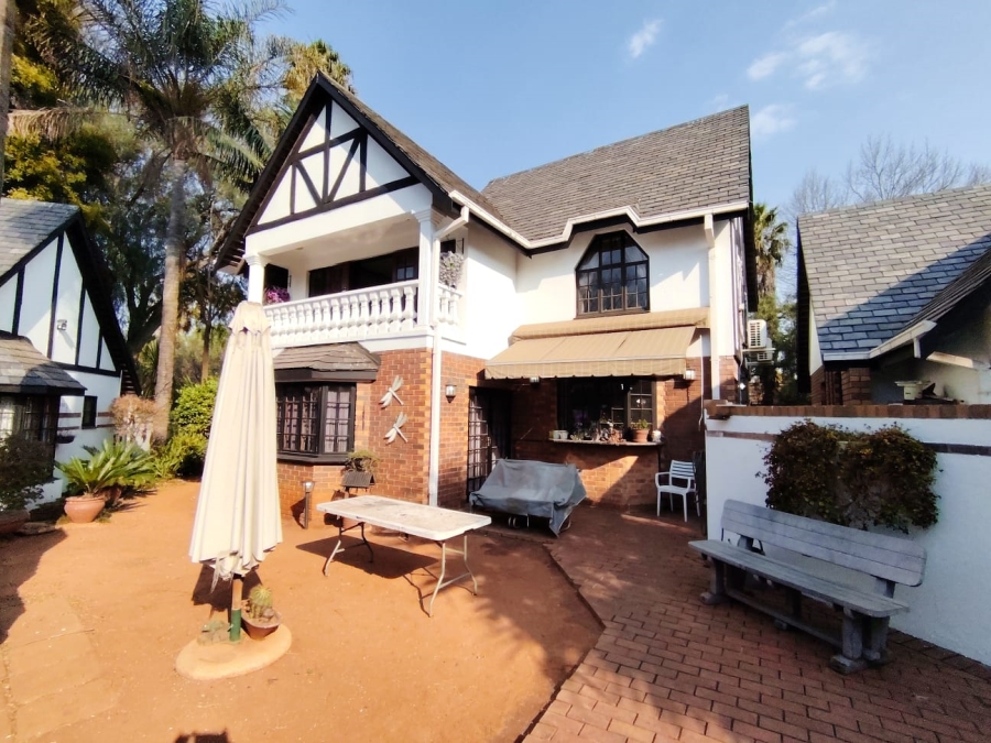 3 Bedroom Property for Sale in Lakefield Gauteng