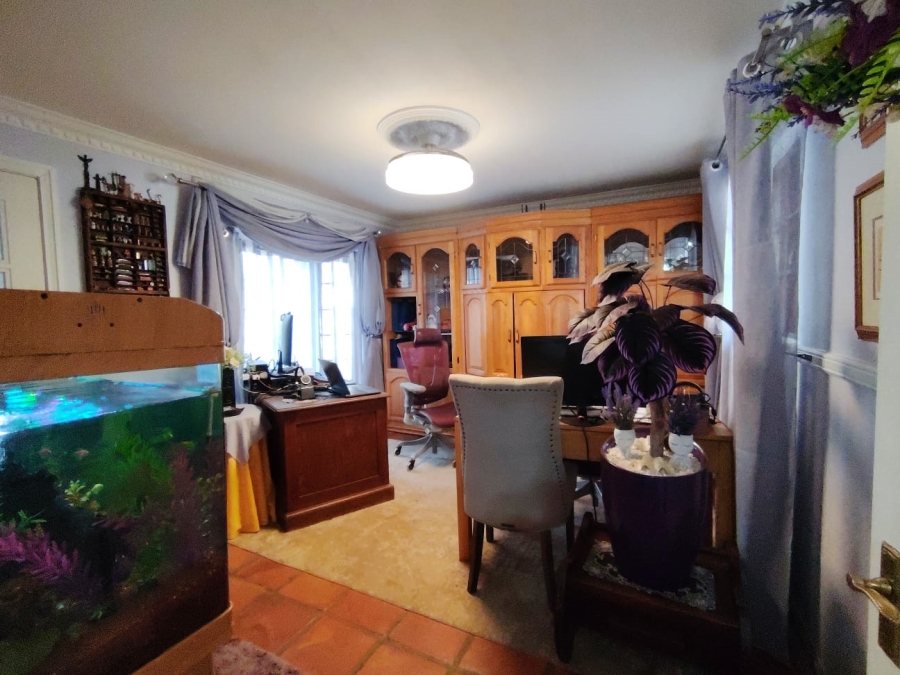 3 Bedroom Property for Sale in Lakefield Gauteng