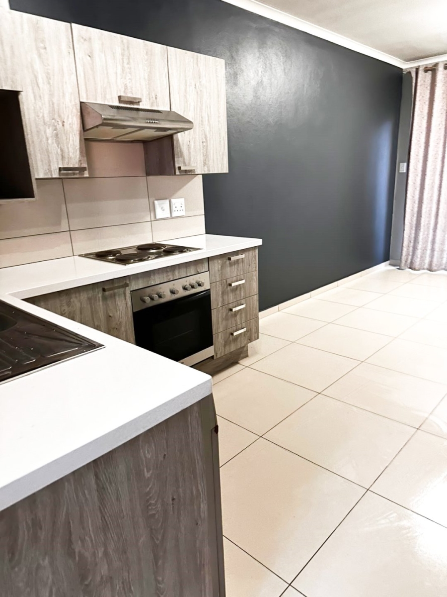 1 Bedroom Property for Sale in Carlswald Gauteng