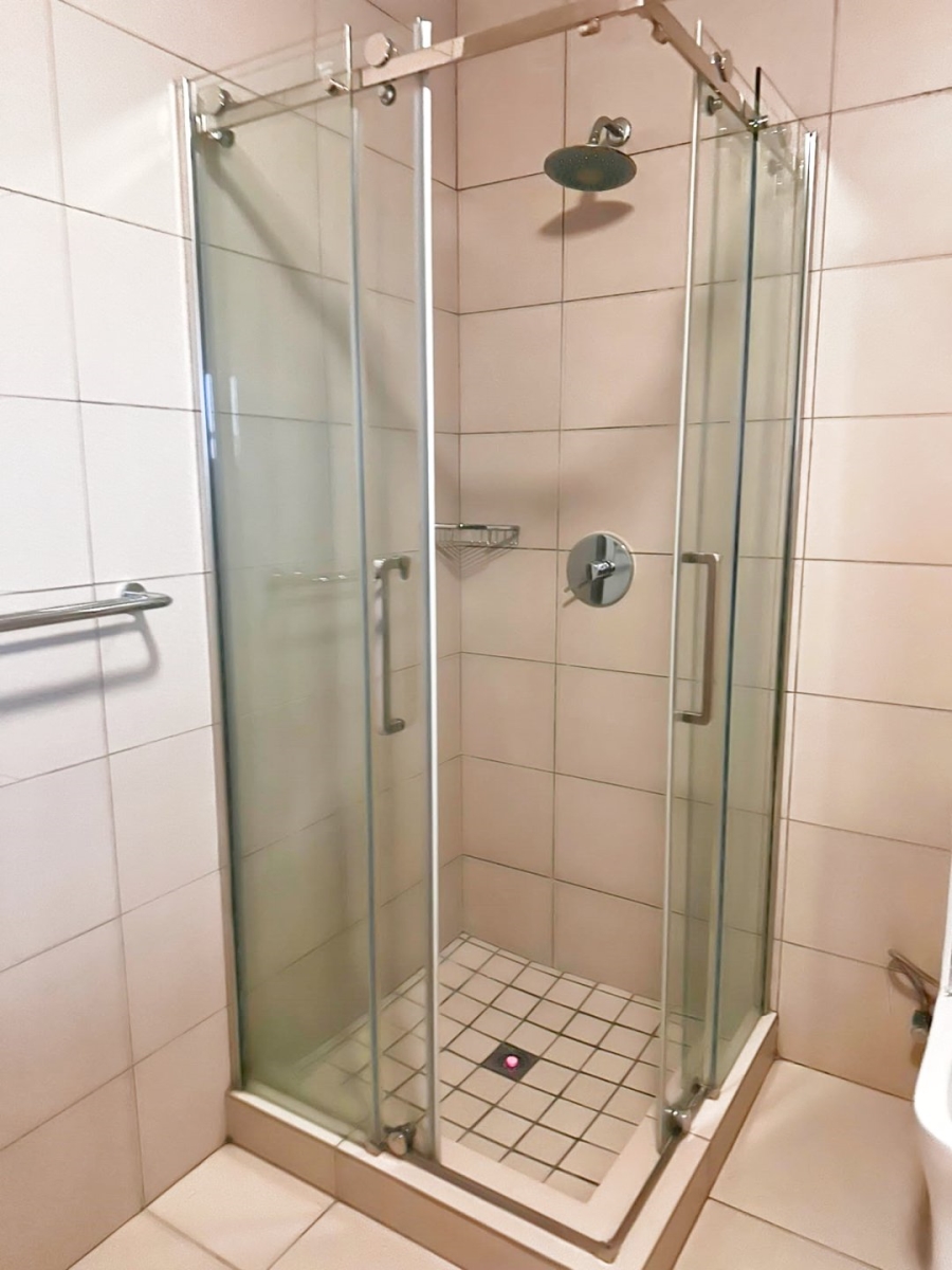 1 Bedroom Property for Sale in Carlswald Gauteng