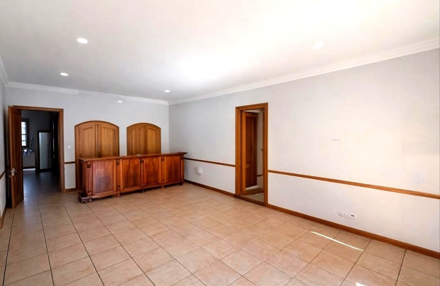 To Let 7 Bedroom Property for Rent in Brooklyn Gauteng