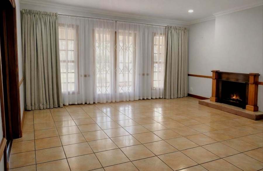 To Let 7 Bedroom Property for Rent in Brooklyn Gauteng