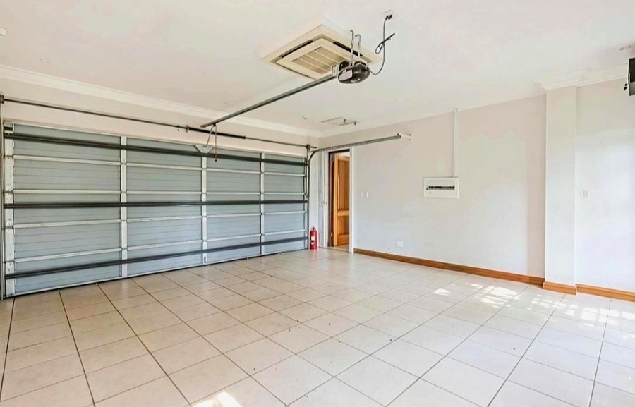 To Let 7 Bedroom Property for Rent in Brooklyn Gauteng