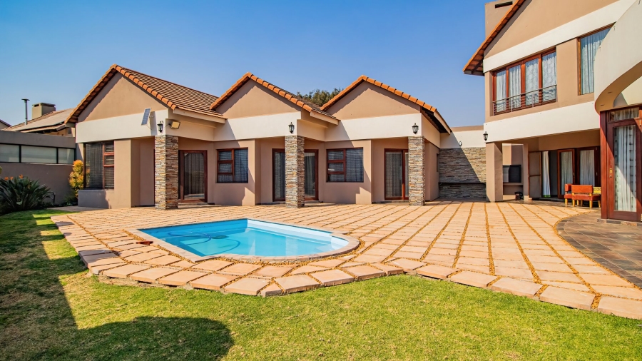 4 Bedroom Property for Sale in Serengeti Lifestyle Estate Gauteng