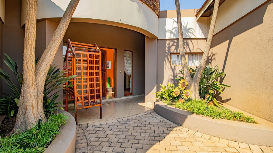 4 Bedroom Property for Sale in Serengeti Lifestyle Estate Gauteng