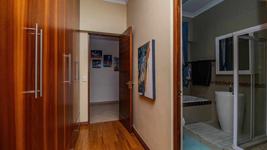 4 Bedroom Property for Sale in Serengeti Lifestyle Estate Gauteng