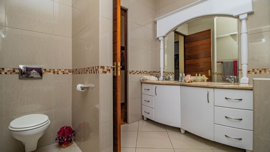 4 Bedroom Property for Sale in Serengeti Lifestyle Estate Gauteng